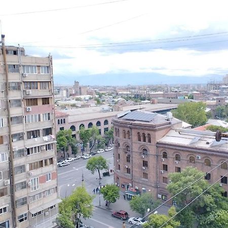 Large Apt Near Republic Square Yerevan Exterior photo