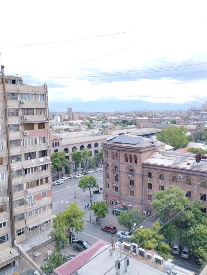 Large Apt Near Republic Square Yerevan Exterior photo