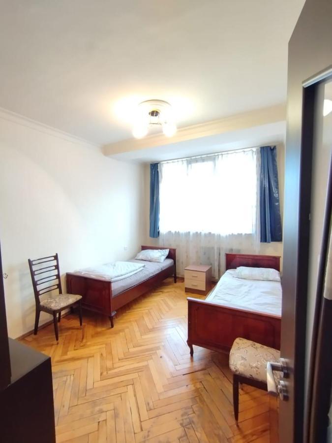 Large Apt Near Republic Square Yerevan Exterior photo
